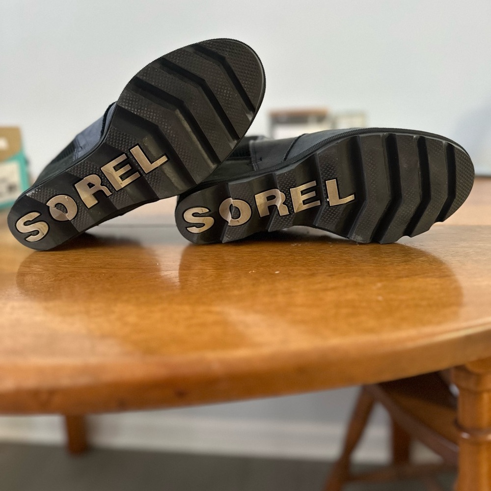 Sorel waterproof leather booties. Wedge heel, great traction, super comfortable. - Picture 5 of 6